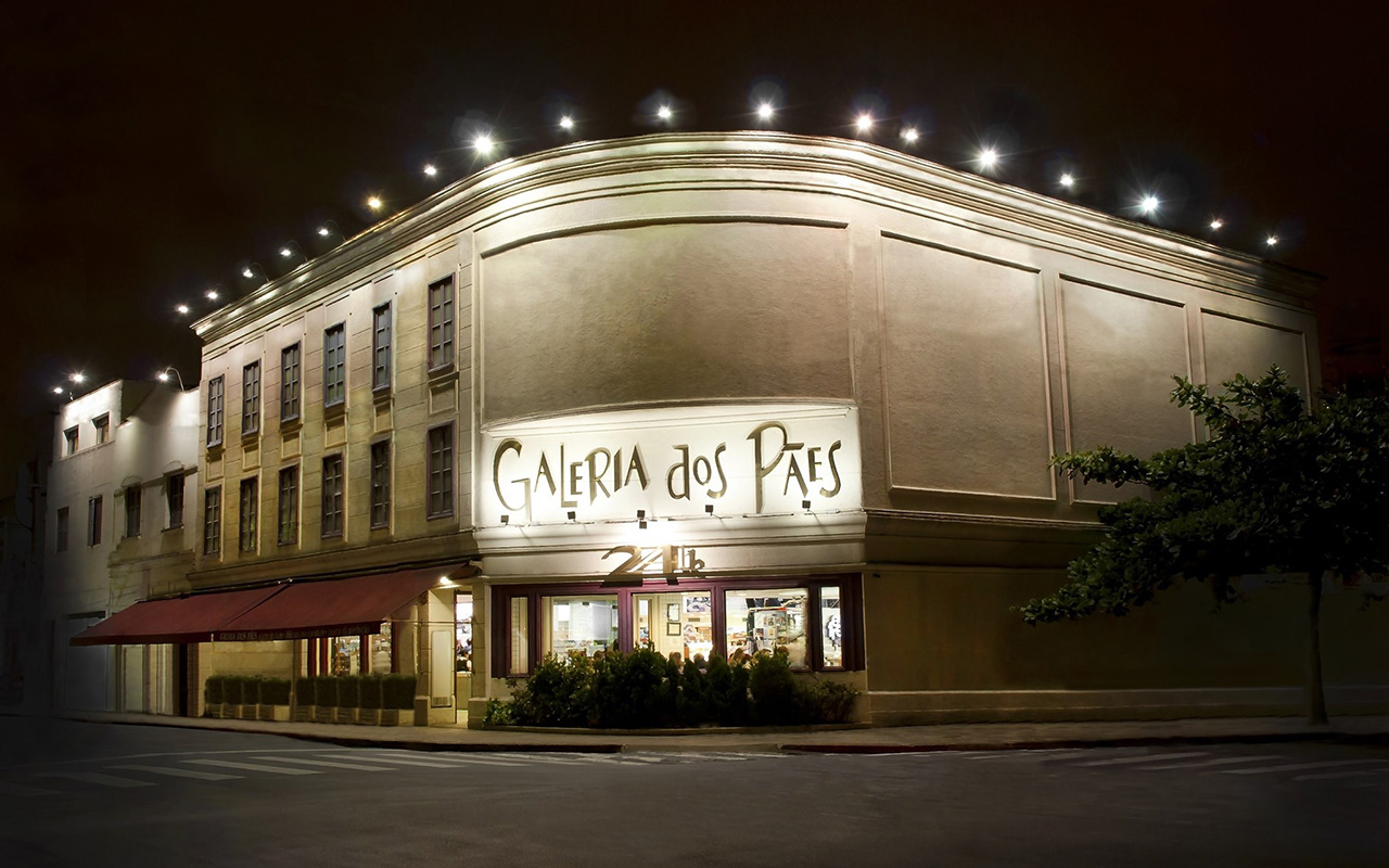 Galeria - 01 Fachada_1634788947